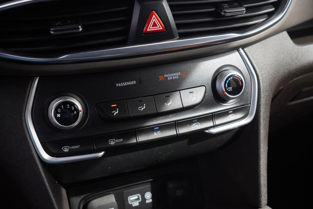 Certified Used 2020 Black Hyundai SE image 23