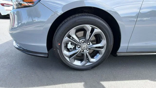 2024 Honda Accord Hybrid EX-L - Photo 10
