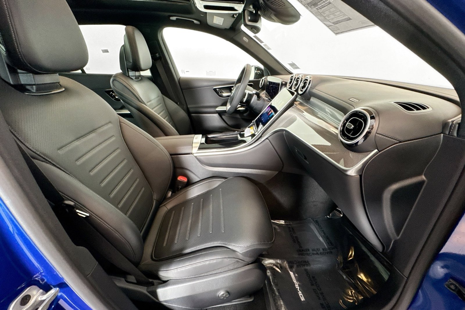 New 2026 Starling Blue Metallic Mercedes-Benz GLC 300 image 28