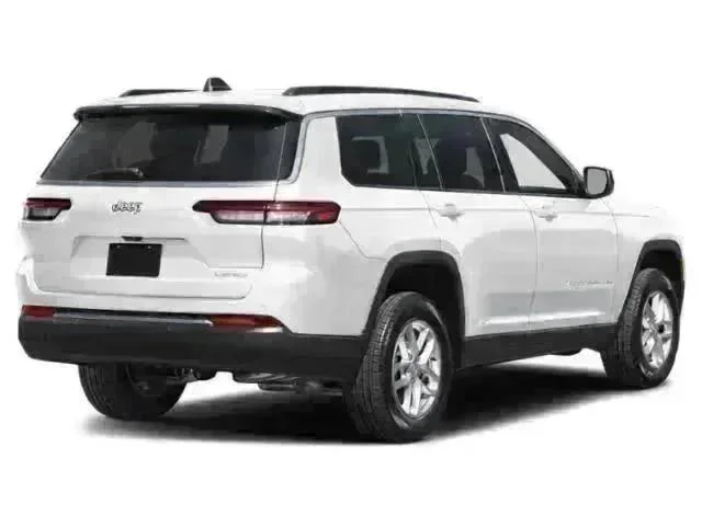 New 2027 Bright White Clear-Coat Paint Jeep Limited image 2