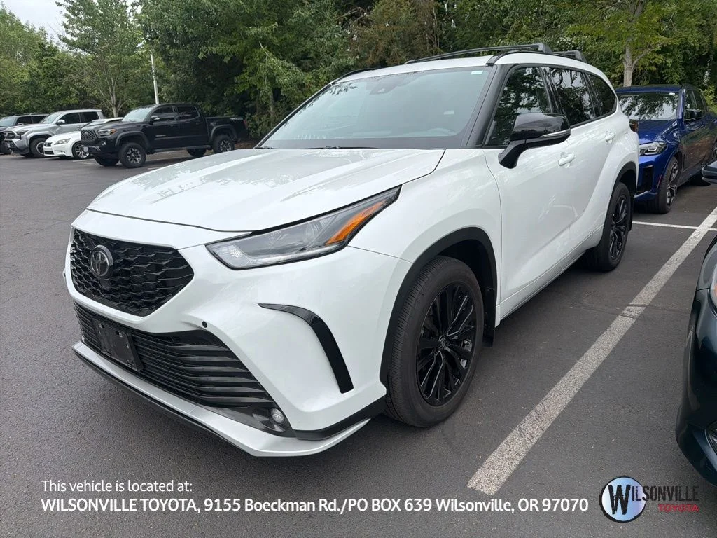 2024 Toyota Highlander XSE AWD's photo