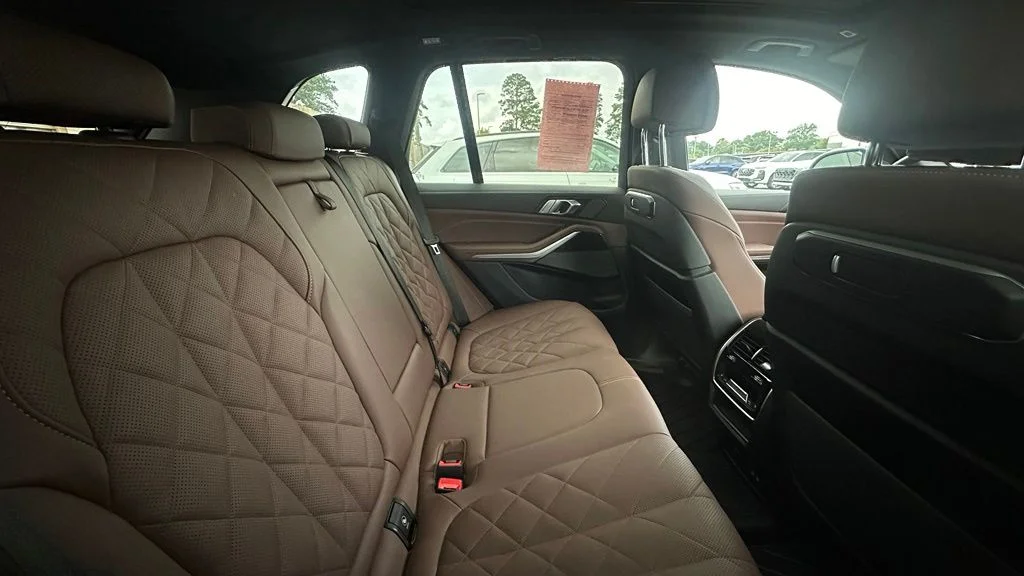 Used 2024 Skyscraper Gray Metallic BMW sDrive40i image 6