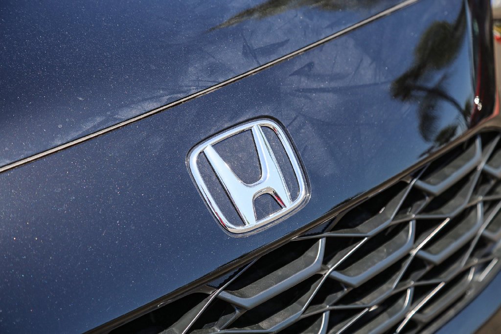 New 2027 Crystal Black Pearl Honda LX image 12