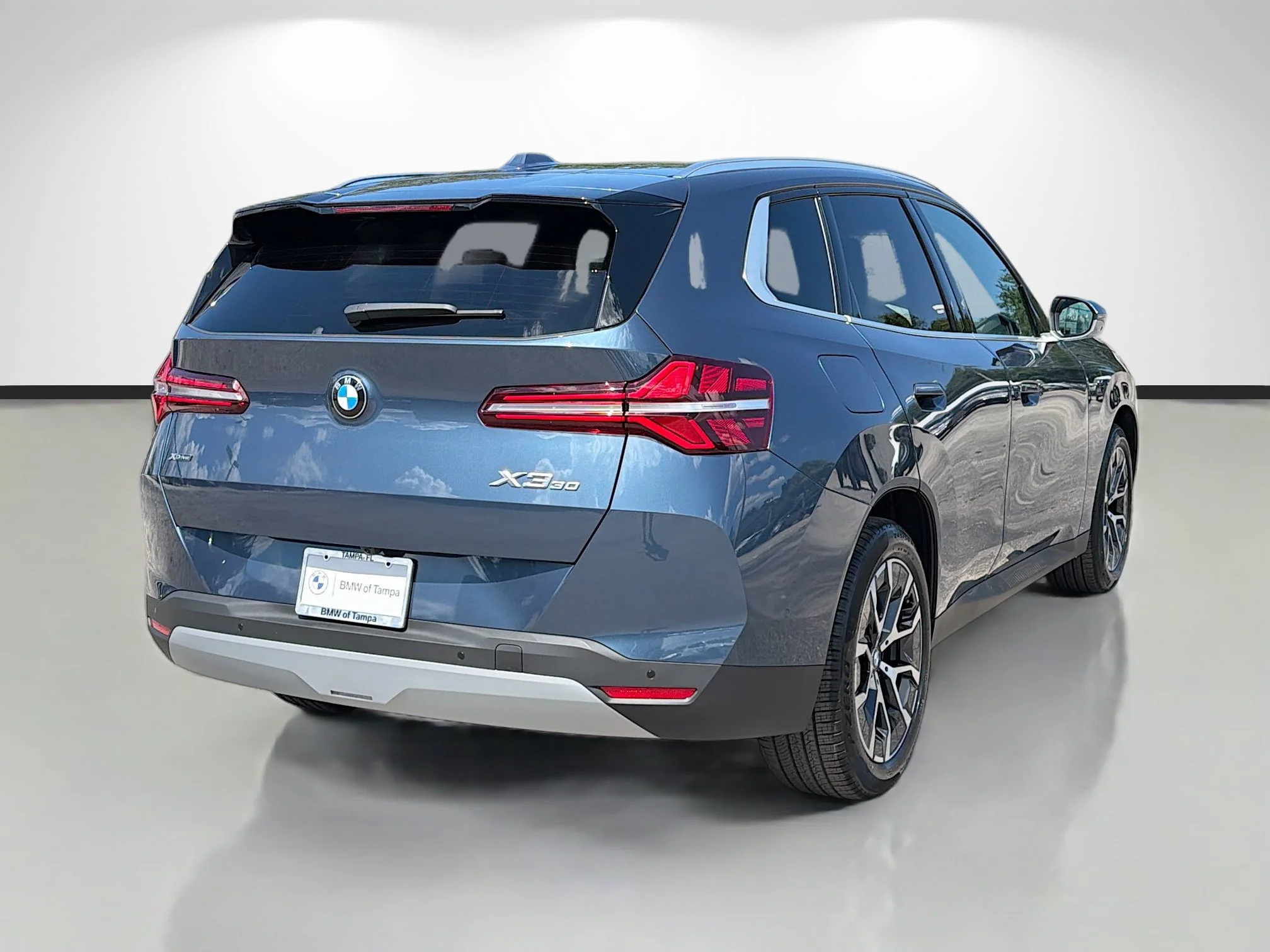 New 2026 Arctic Race Blue metallic BMW 30 xDrive image 3