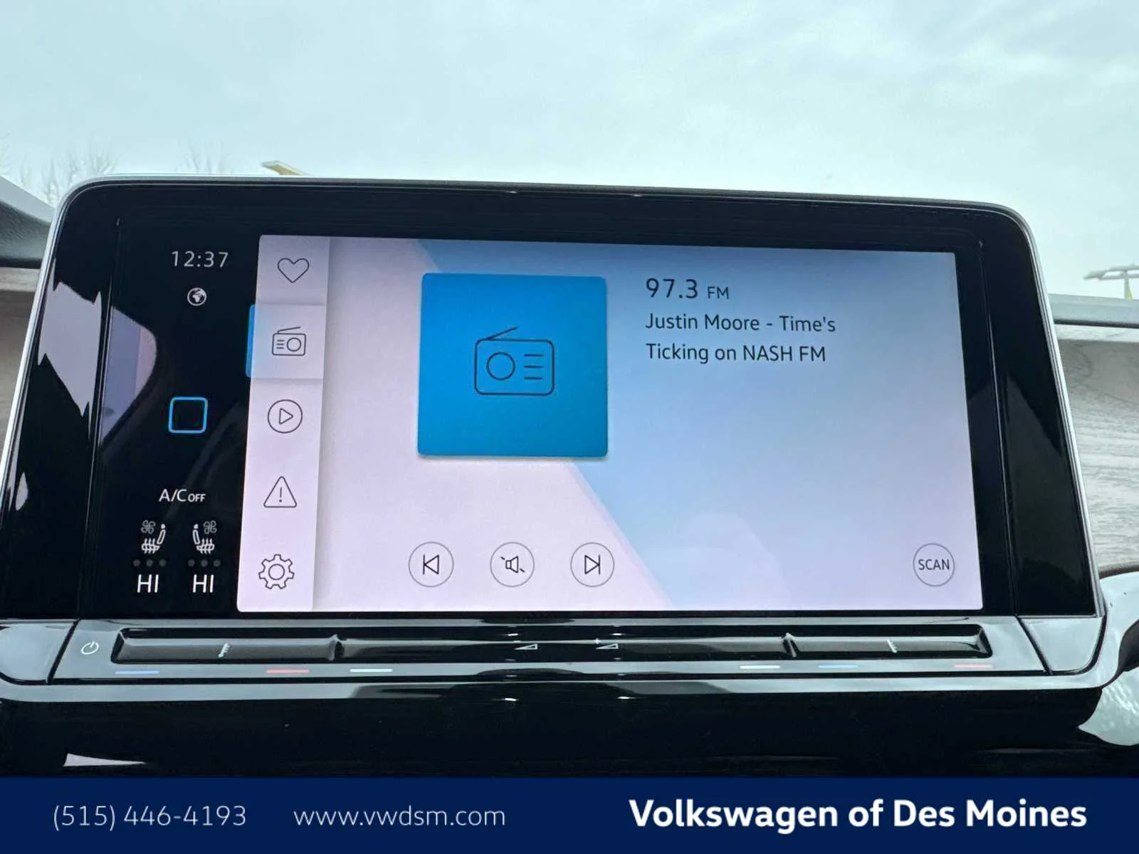 2026 Volkswagen Atlas SE w/Tech - Photo 18