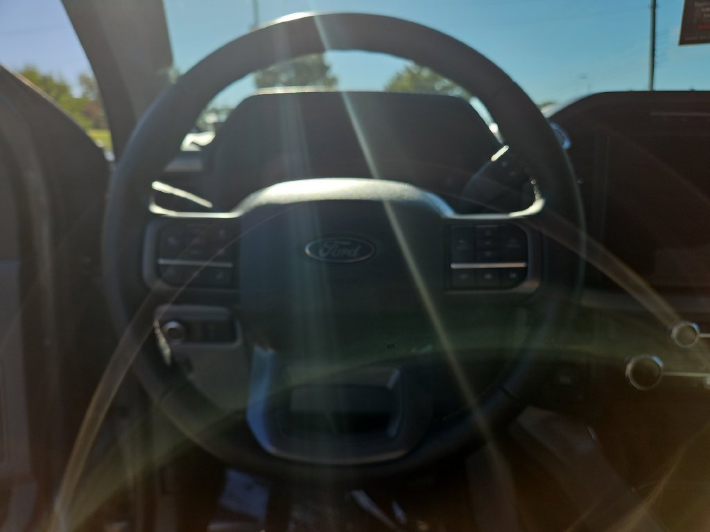 Used 2024 Gray Ford XLT image 15