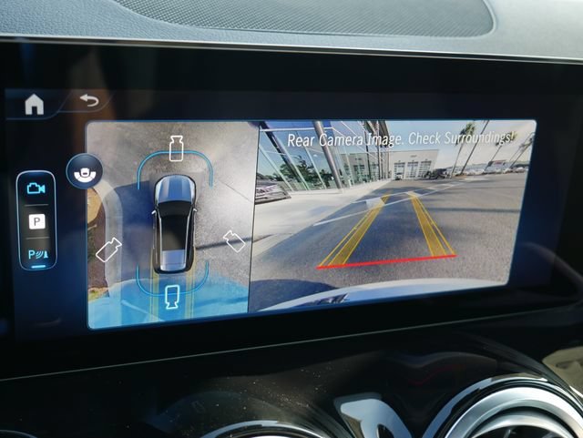 New 2026 Polar White Mercedes-Benz GLB 250 image 46