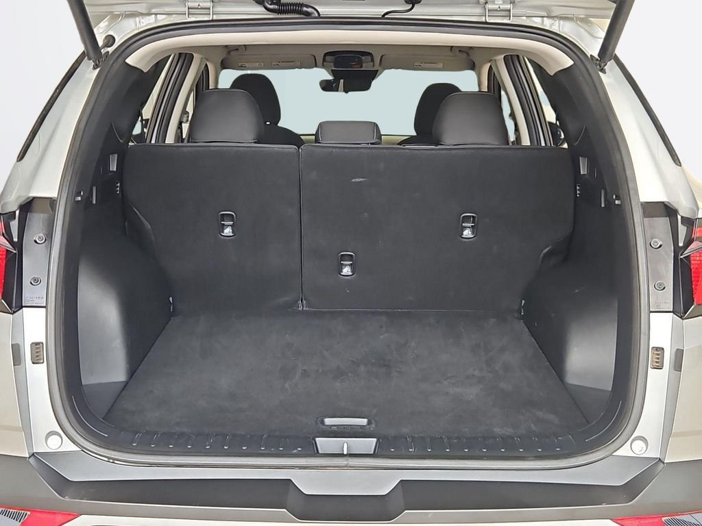Used 2024 Silver Hyundai SEL image 24