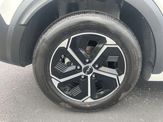 2026 Kia Niro LX - Photo 35