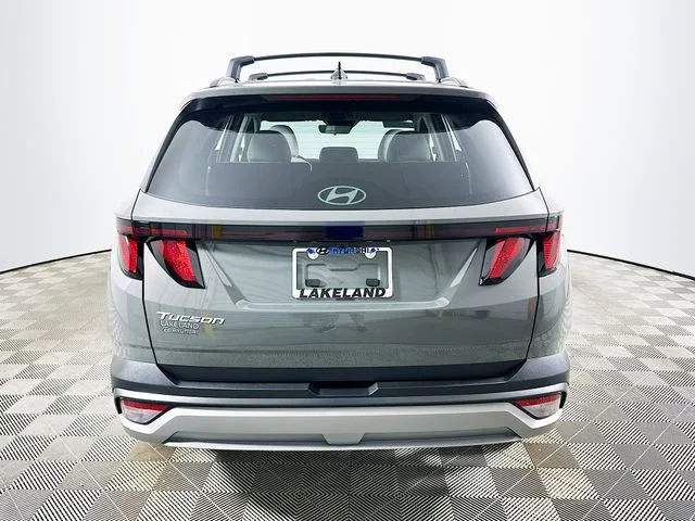 New 2026 Hyundai TUCSON SEL