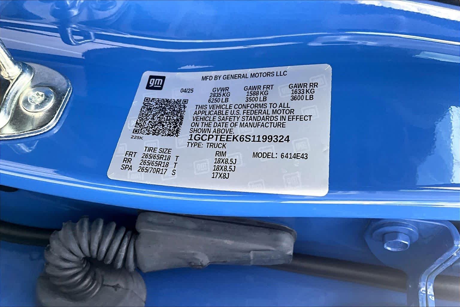 Used 2025 Reef Blue Metallic Chevrolet 4WD Trail Boss image 32