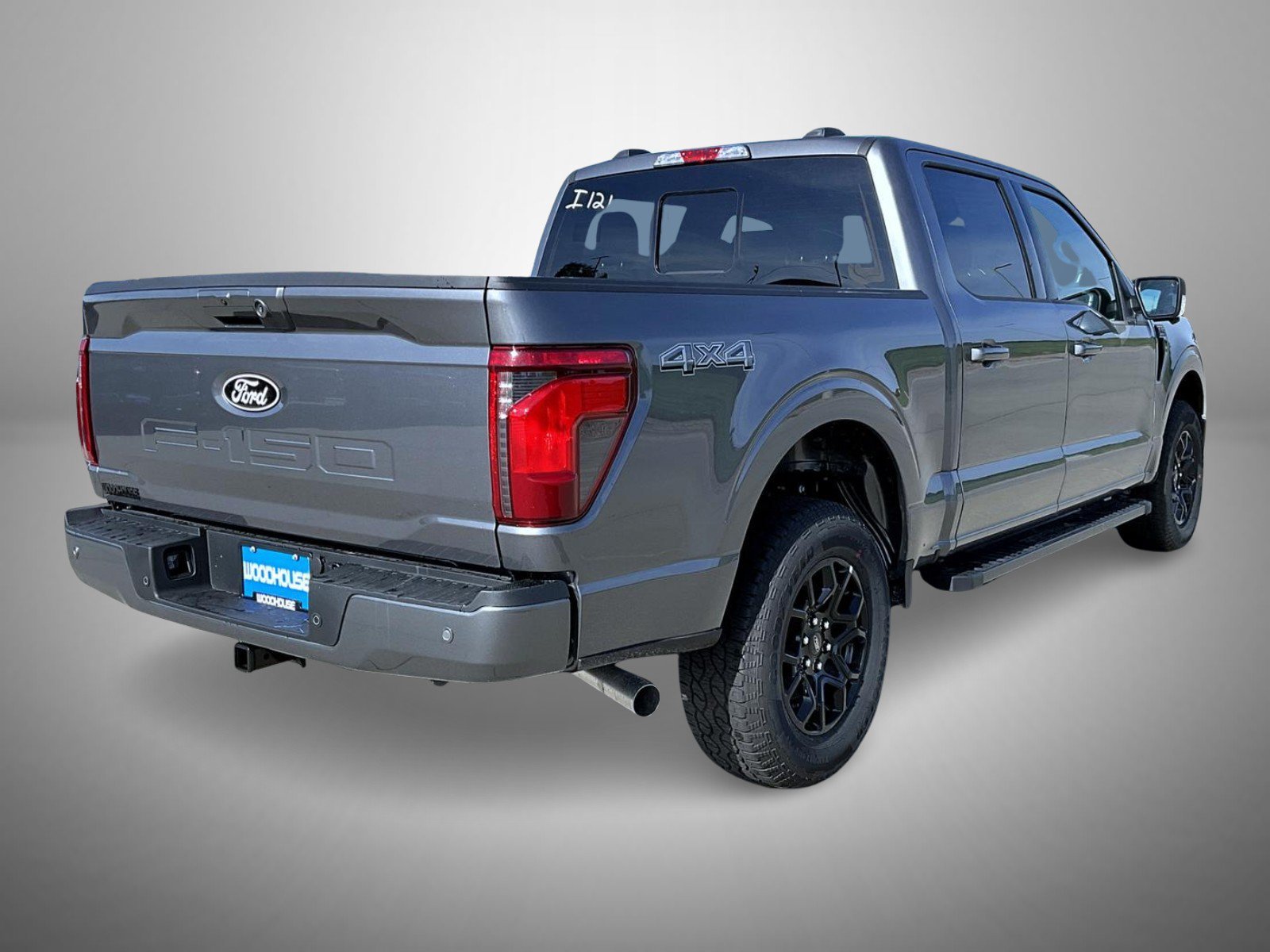 New 2026 Carbonized Gray Metallic Ford XLT image 5