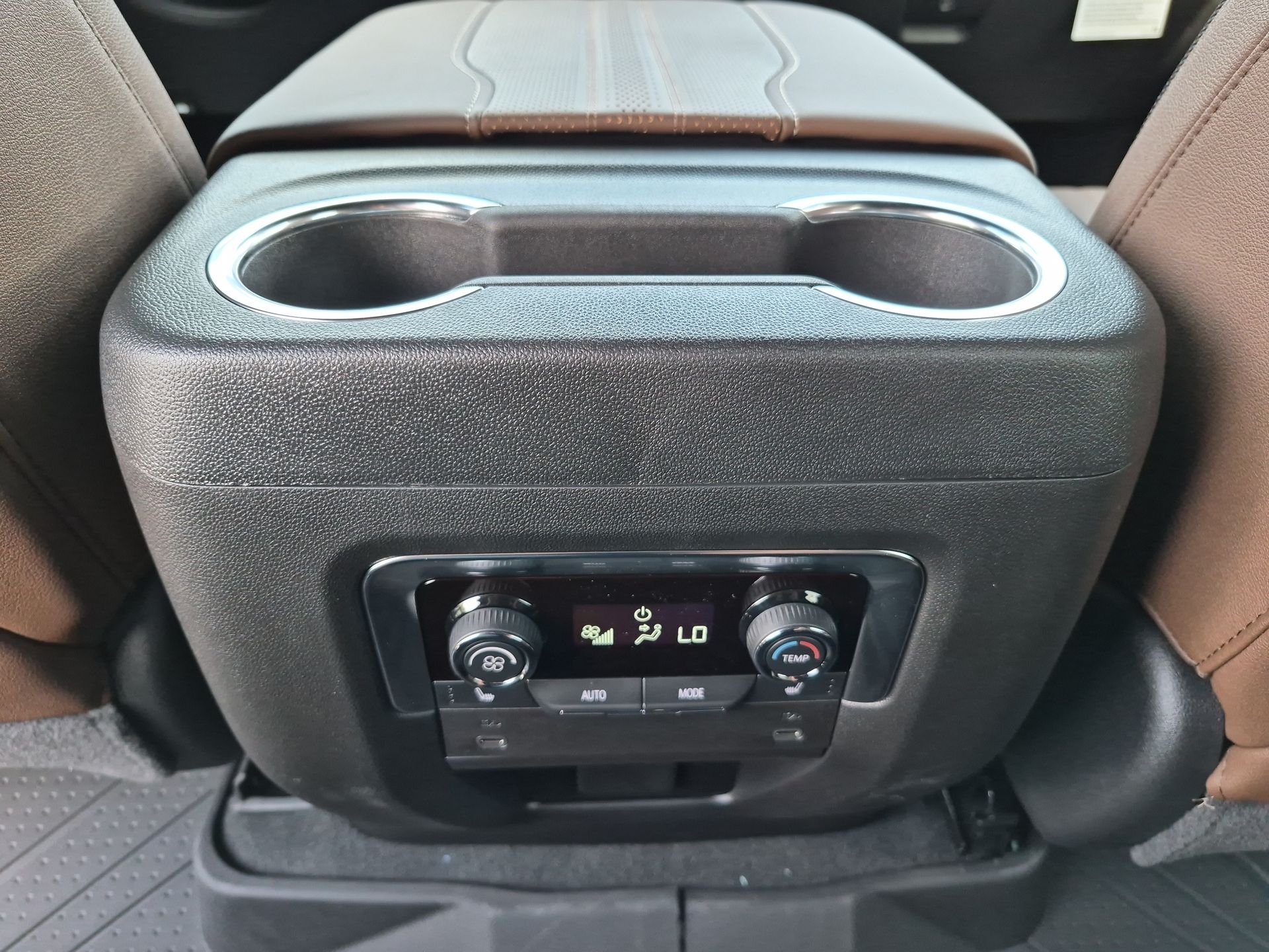 2026 Chevrolet Suburban High Country - Photo 60