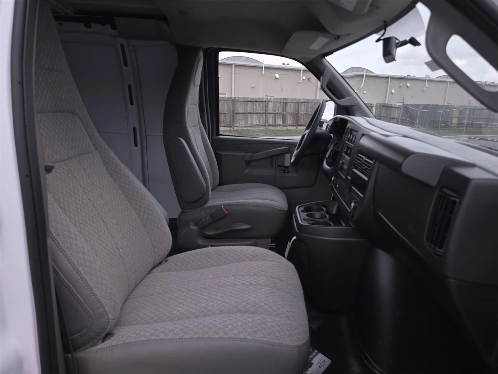2026 Chevrolet Express Cargo Work Van - Photo 23