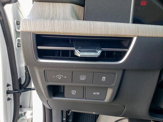 New 2026 White Hyundai Blue image 11