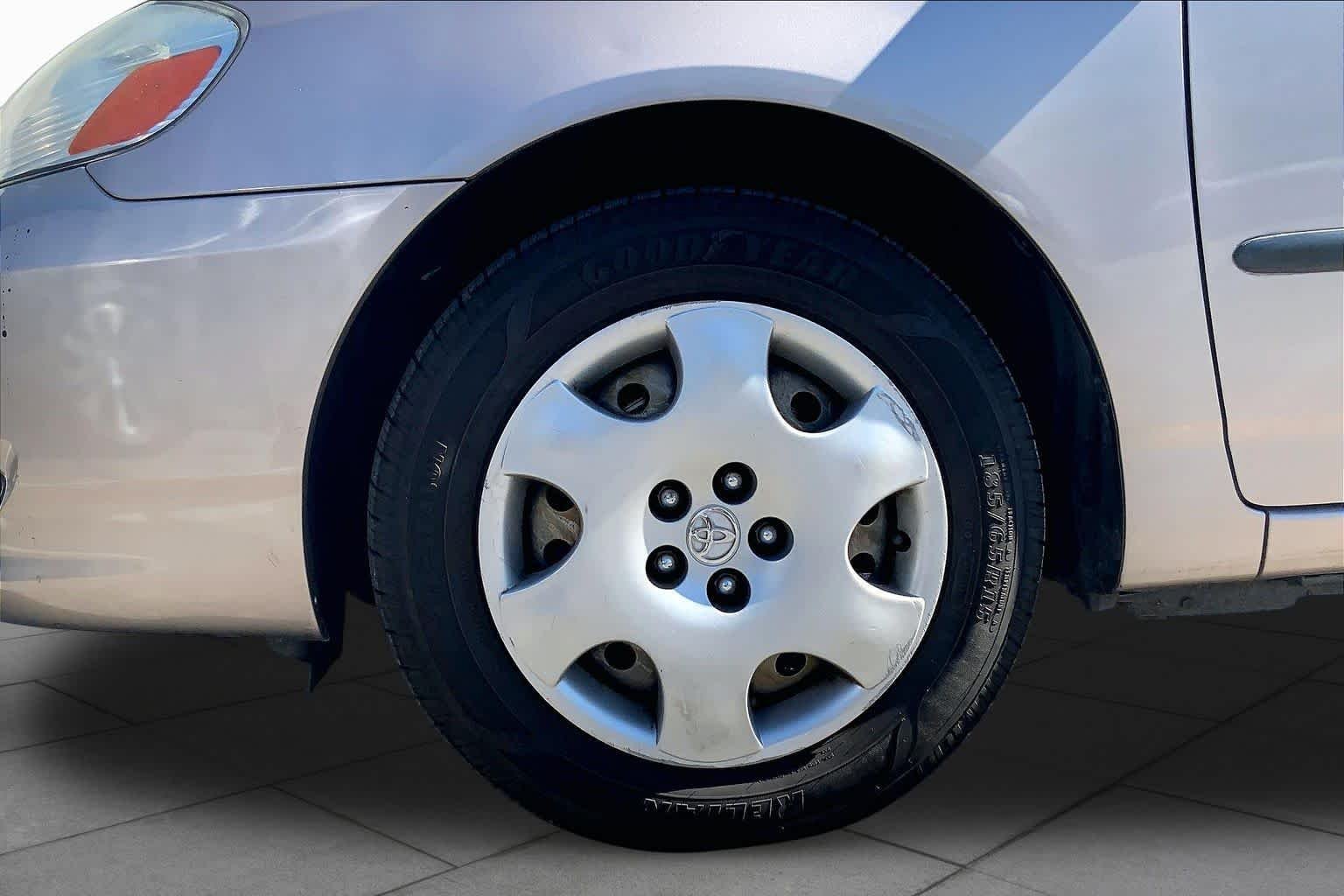 Used 2003 Sandrift Metallic Toyota CE image 8