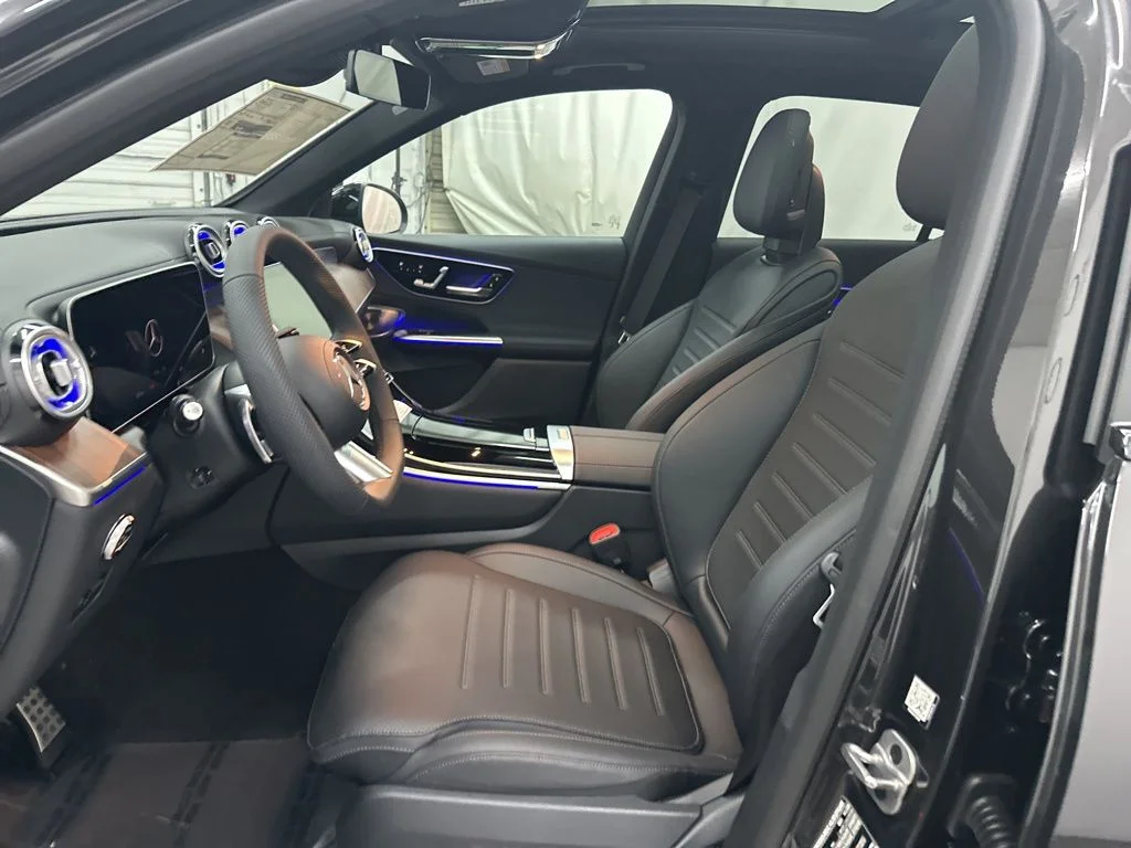 Used 2026 Gray Mercedes-Benz GLC 300 image 18