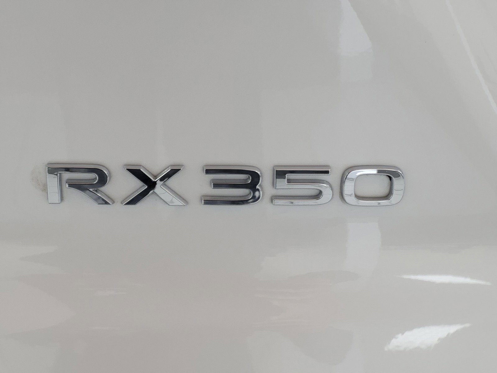 Used 2024 EMINENT WHITE PEARL Lexus  image 9