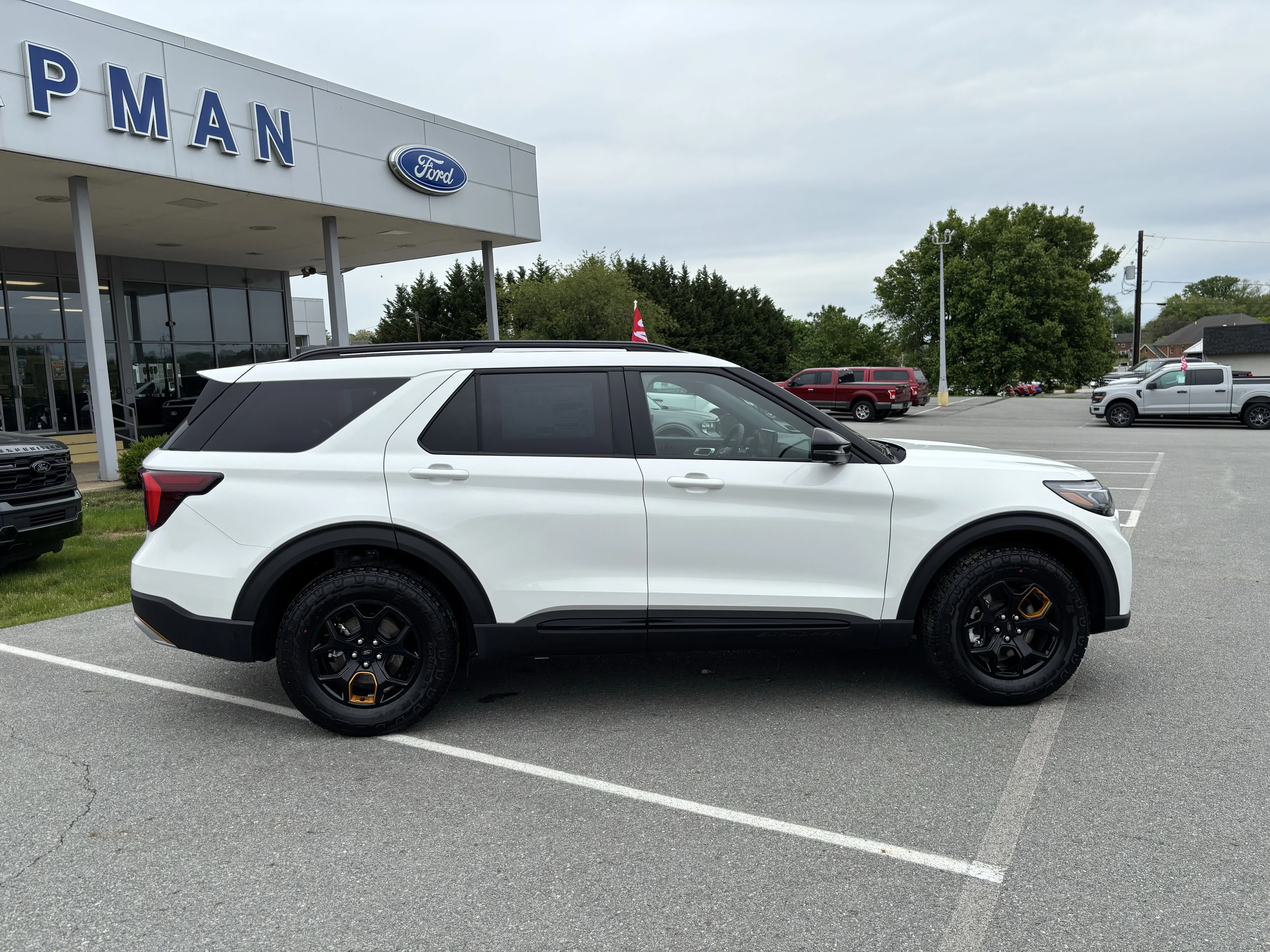 2026 Ford Explorer Tremor - Photo 8