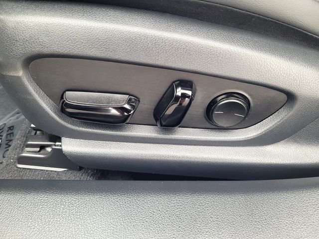 Used 2022 White Lexus 250 image 11