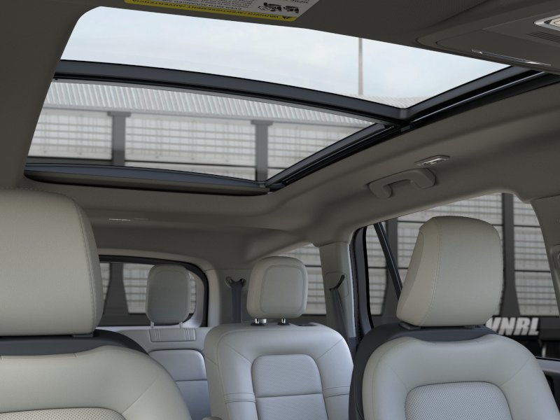 New 2026 Pristine White Metallic Tri-Coat Lincoln Premiere® image 22