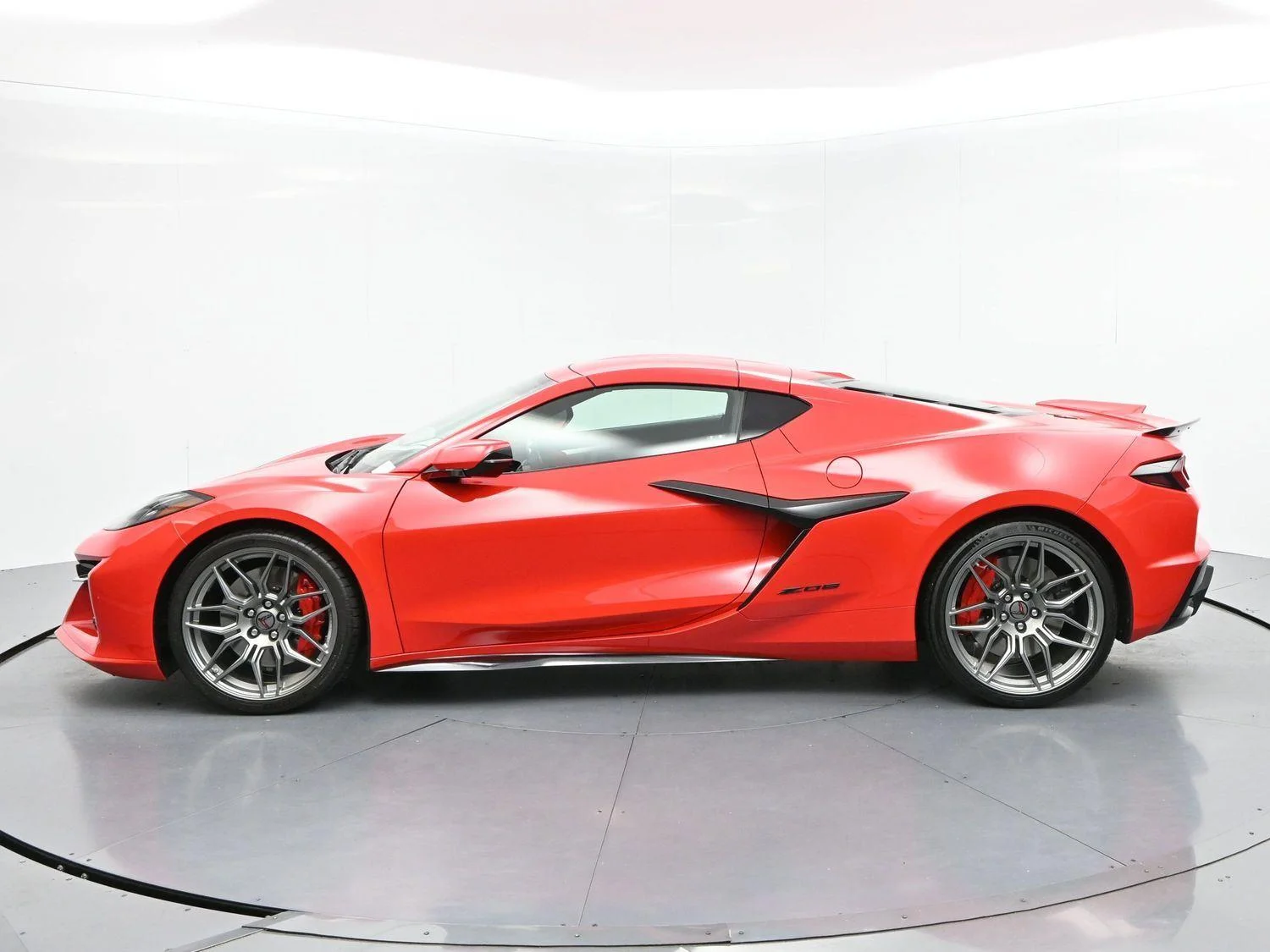 Used 2025 Torch Red Chevrolet 3LZ image 4