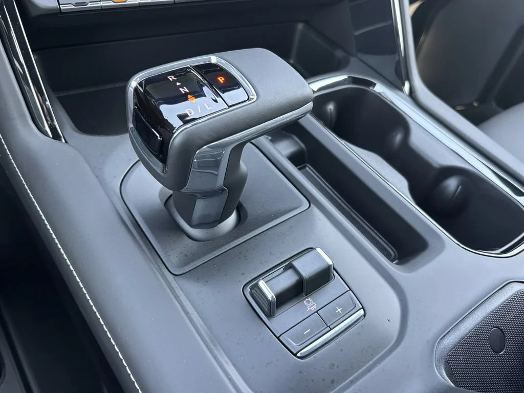 New 2026 Summit White GMC AT4X image 25