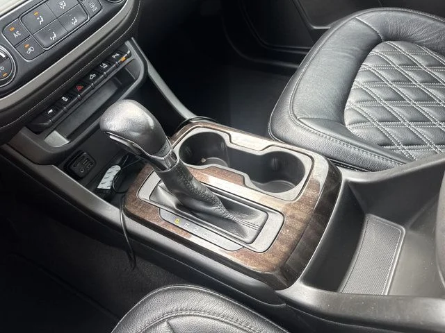 Used 2022 Gray GMC Elevation image 24