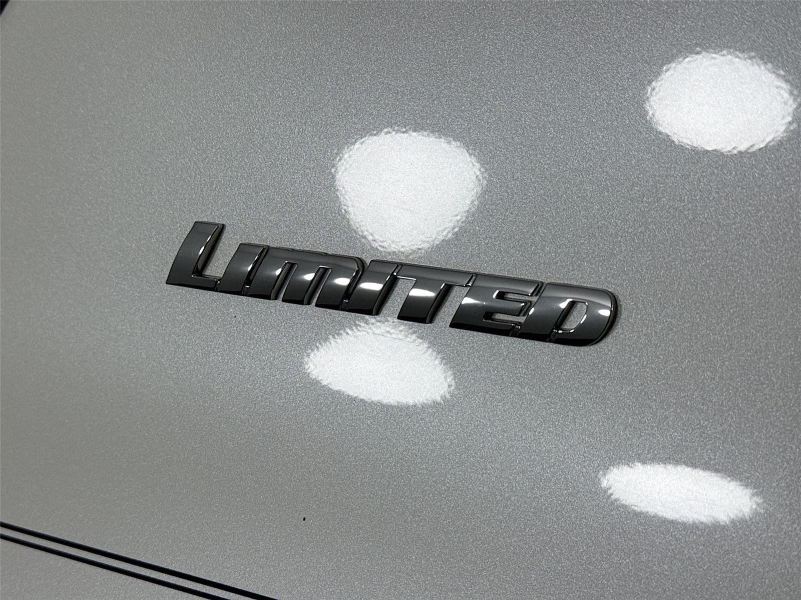 Certified Used 2023 Blizzard Pearl Toyota Limited image 15