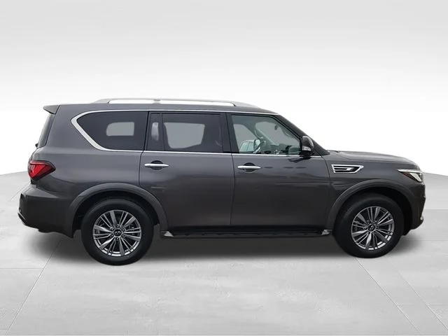 Certified Used 2024 Anthracite Gray INFINITI LUXE image 9