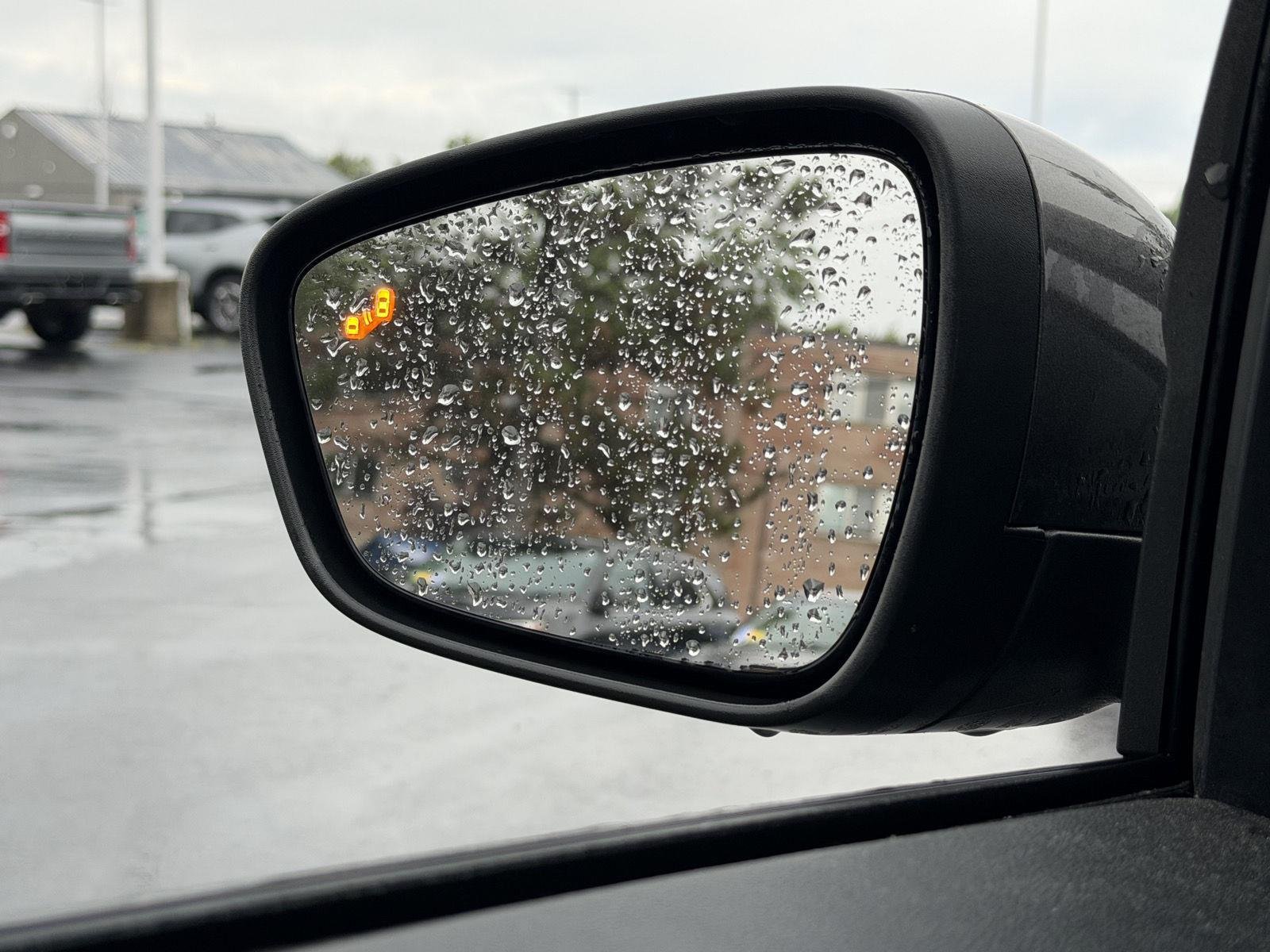 Used 2020 Magnetic Ford SE image 10