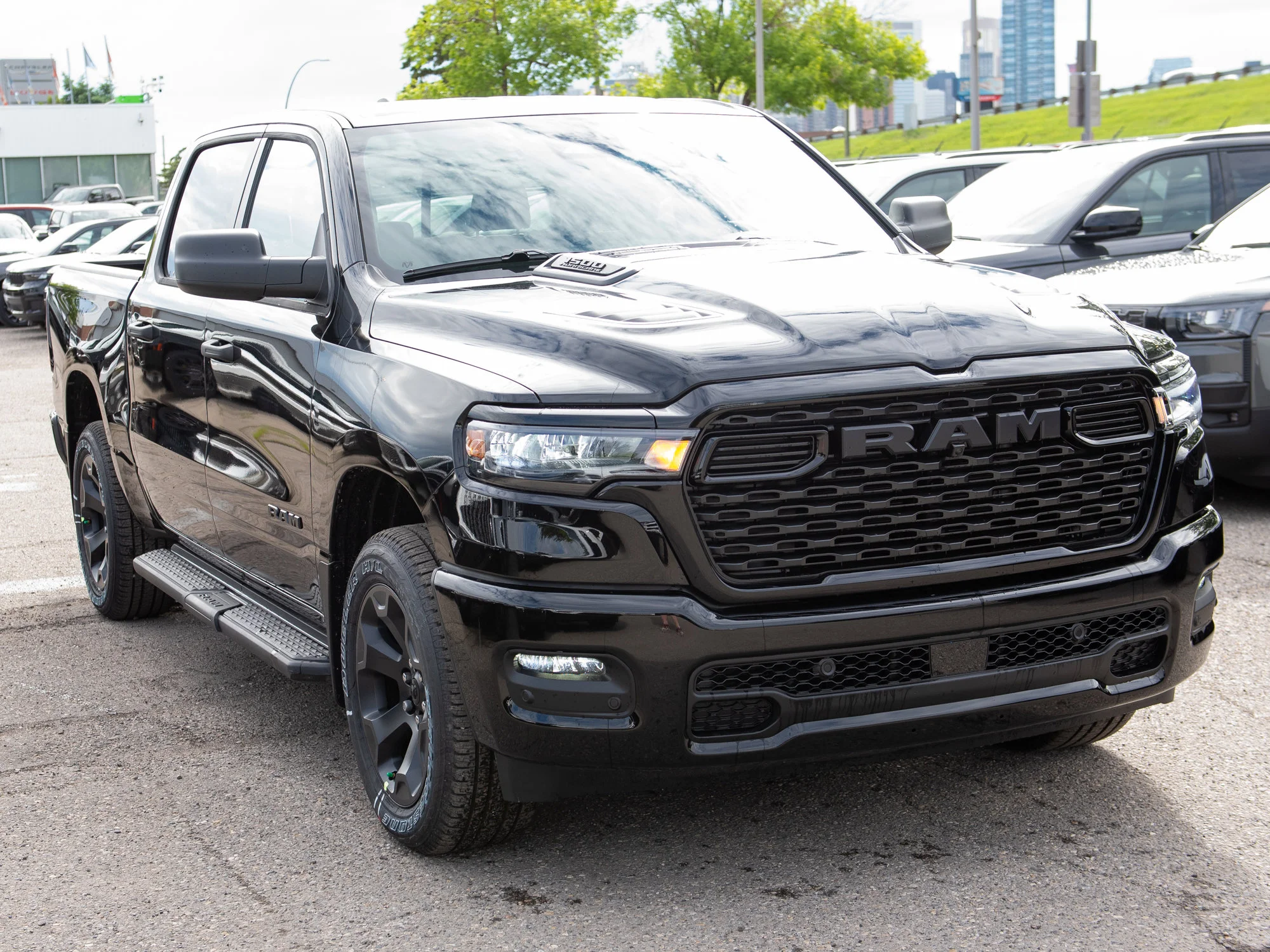 New 2026 Black RAM Express* image 7