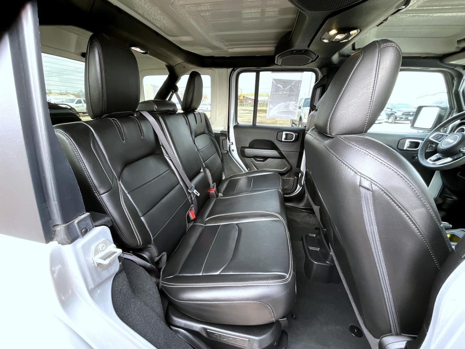 Used 2023 Silver Jeep Sahara 4xe image 19