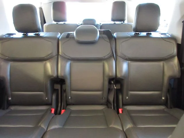 Certified Used 2025 Black Metallic Ford Active image 21