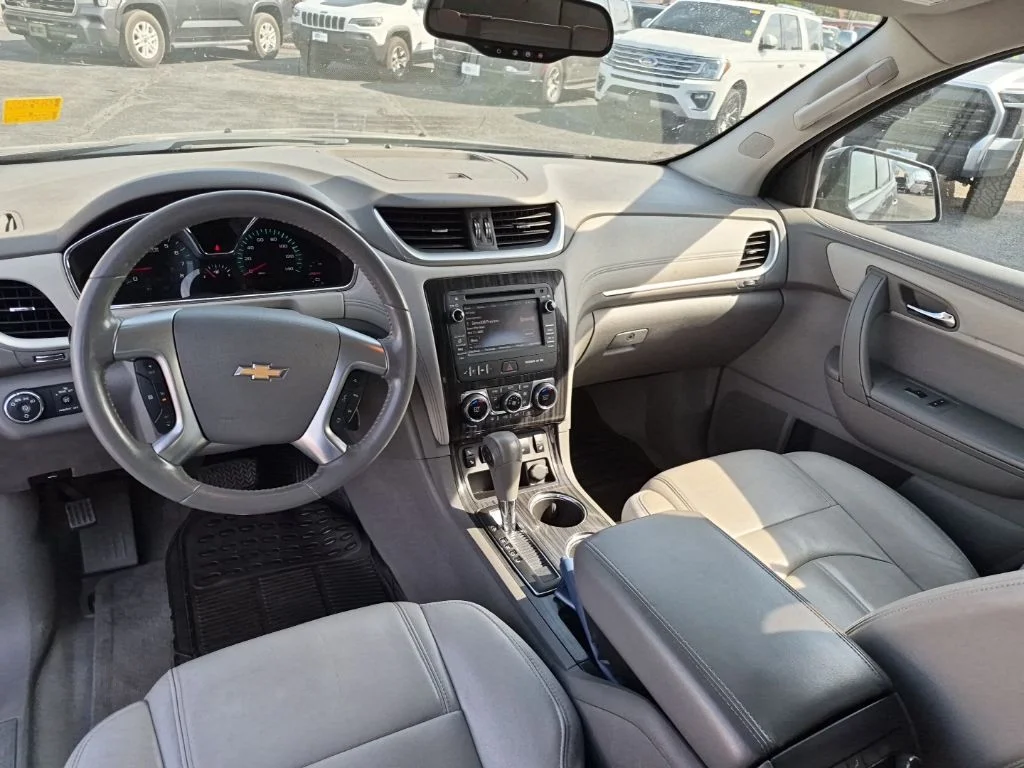 Used 2013 Gray Chevrolet 2LT image 26