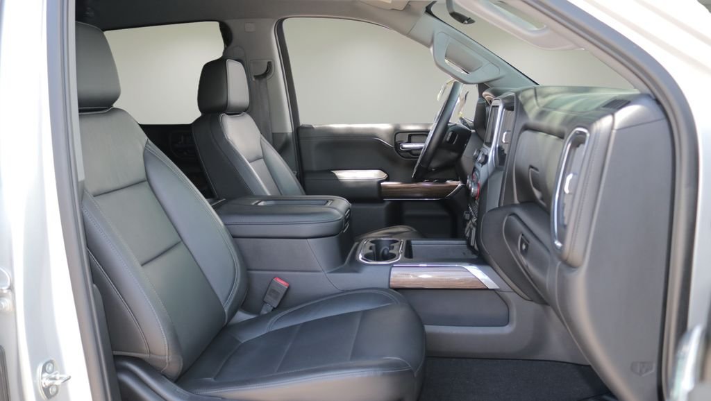 Used 2020 Silver Chevrolet RST image 17