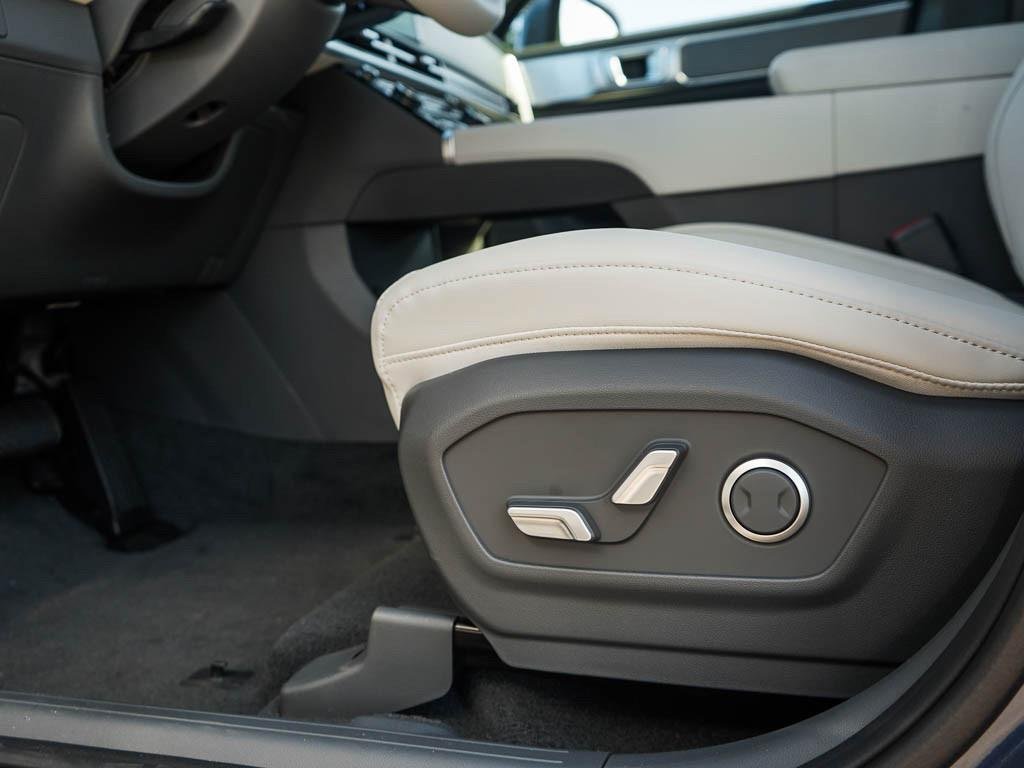 New 2026 Phantom Black Hyundai SEL AWD image 48