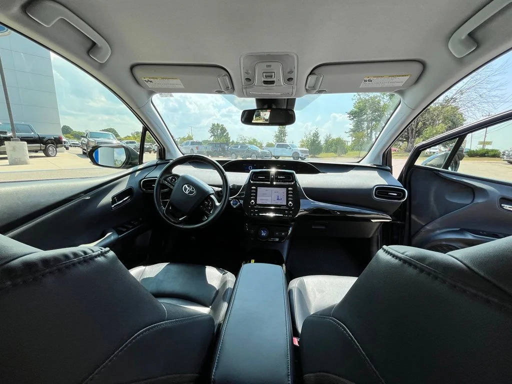 Used 2022 Black Toyota XLE image 13
