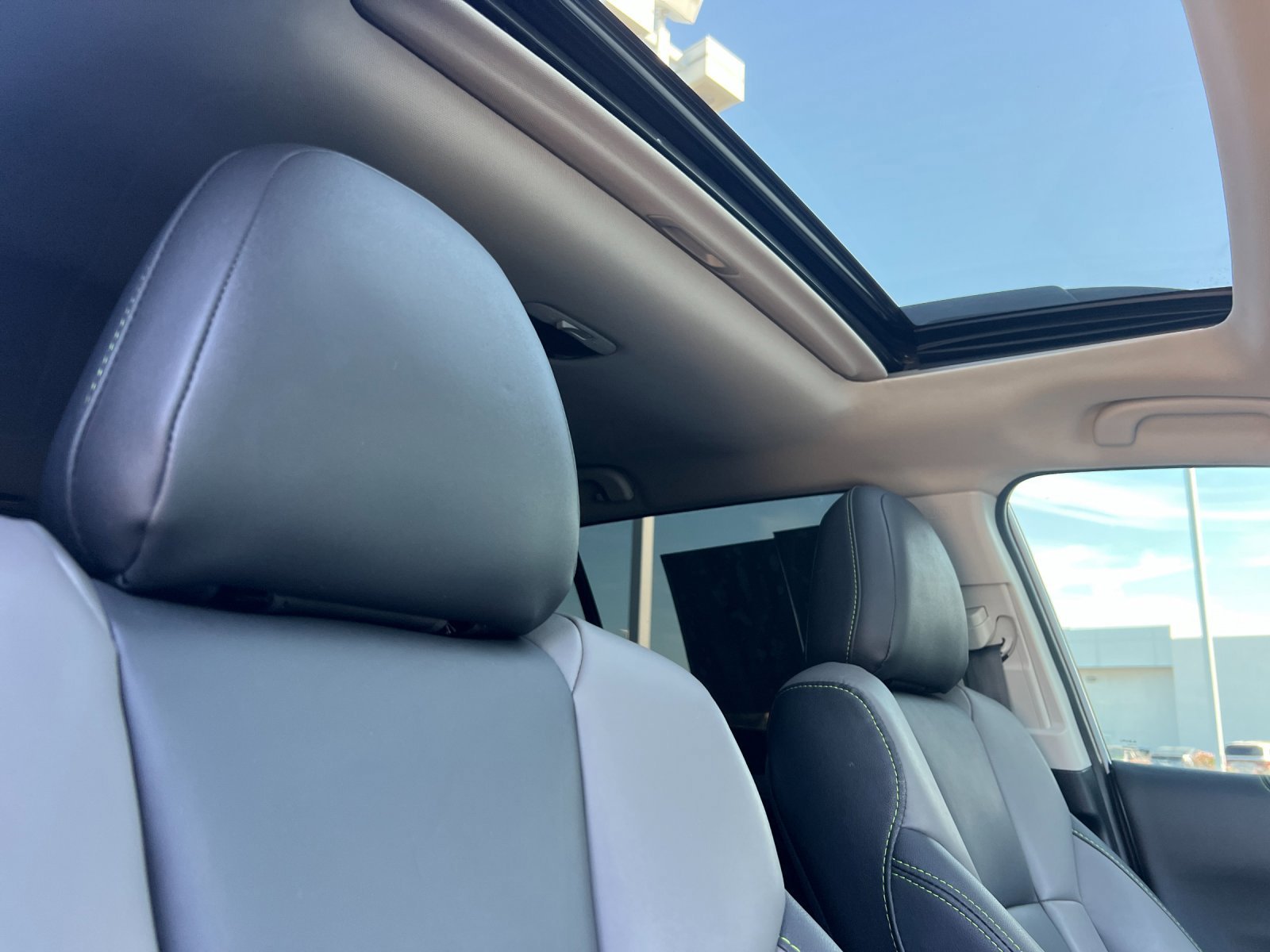 Used 2022 Ice Silver Metallic Subaru Onyx Edition XT image 16