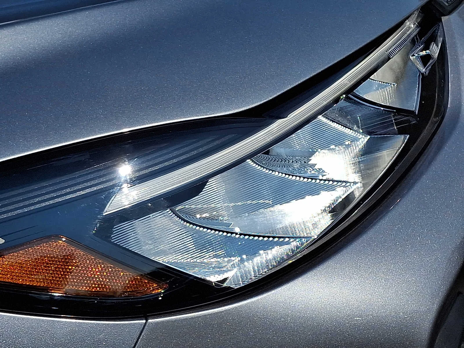Used 2023 Iconic Silver Ford ST-Line image 9