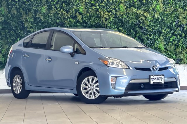 2014 Toyota Prius Plug-in Advanced
