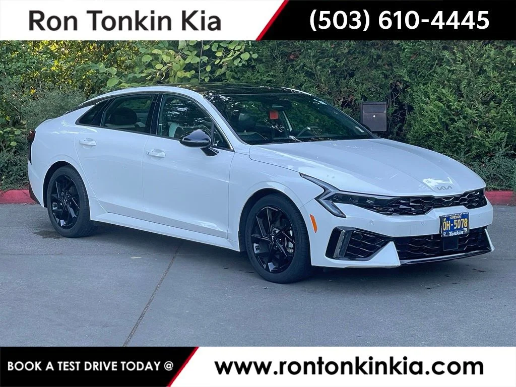 Used 2022 Wolf Gray Kia GT-Line image 1