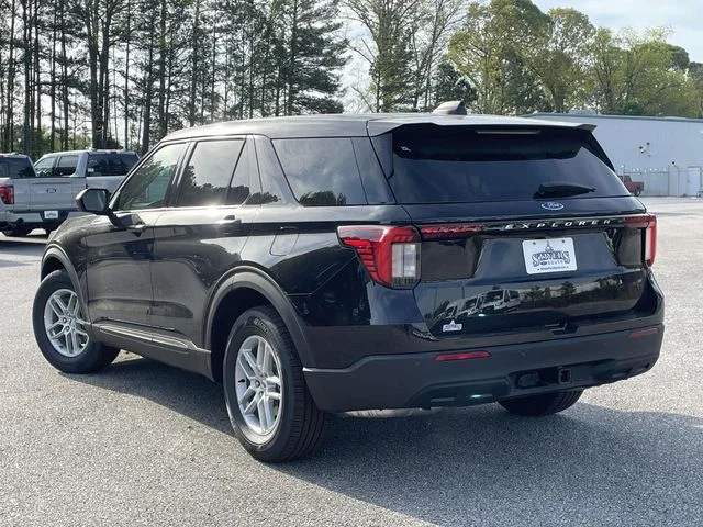 New 2026 Black Ford Active image 4