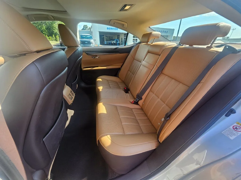 Used 2016 Silver Lining Metallic Lexus 350 image 14