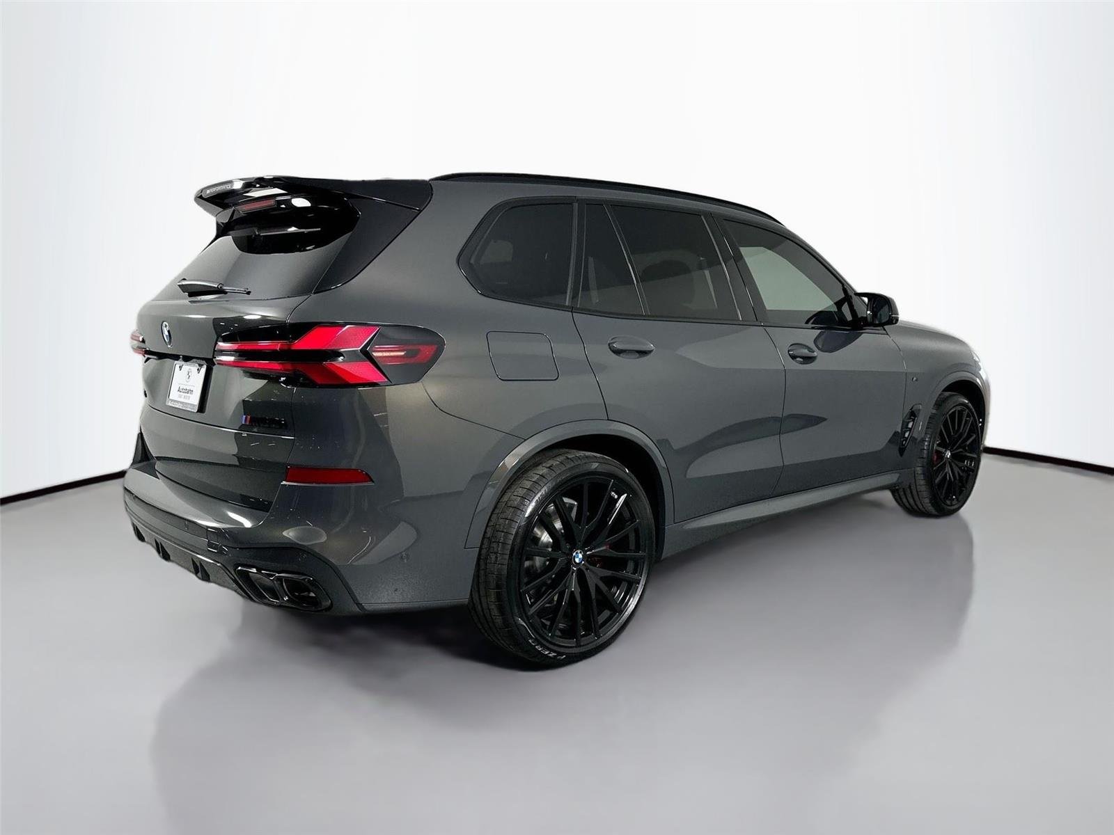 2026 BMW X5 M60i - Photo 6