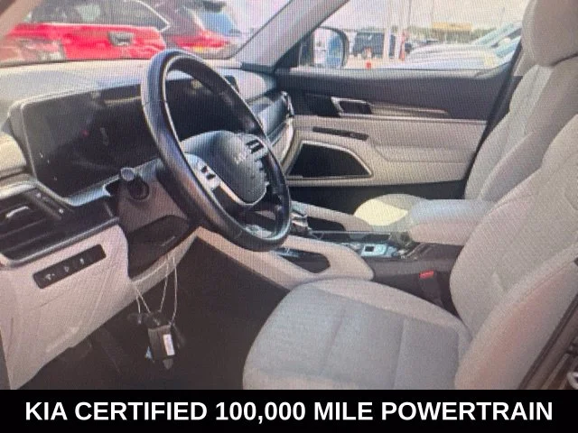 Used 2024 Black Kia S image 6
