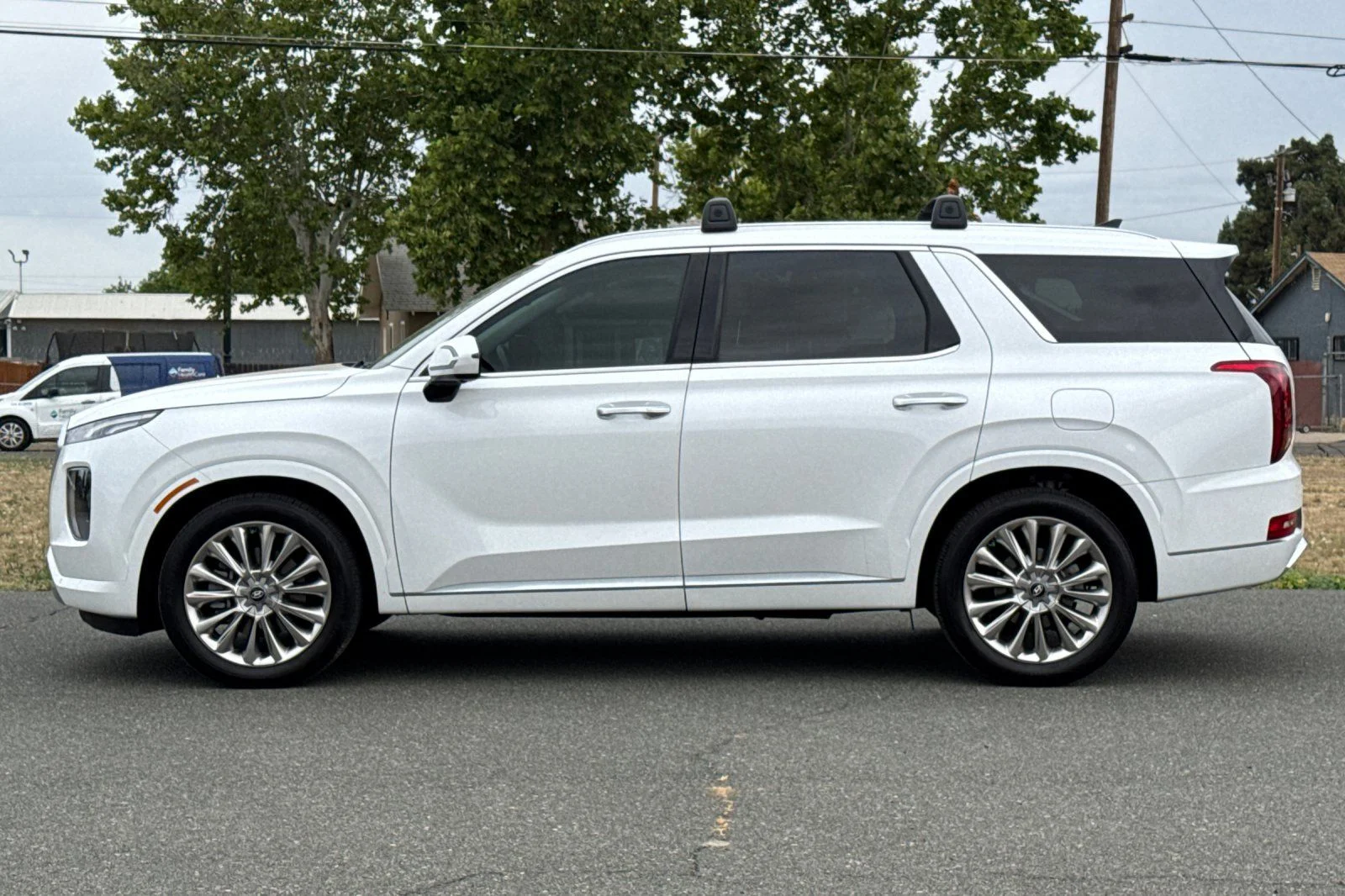 Used 2020 Hyper White Hyundai Limited image 8