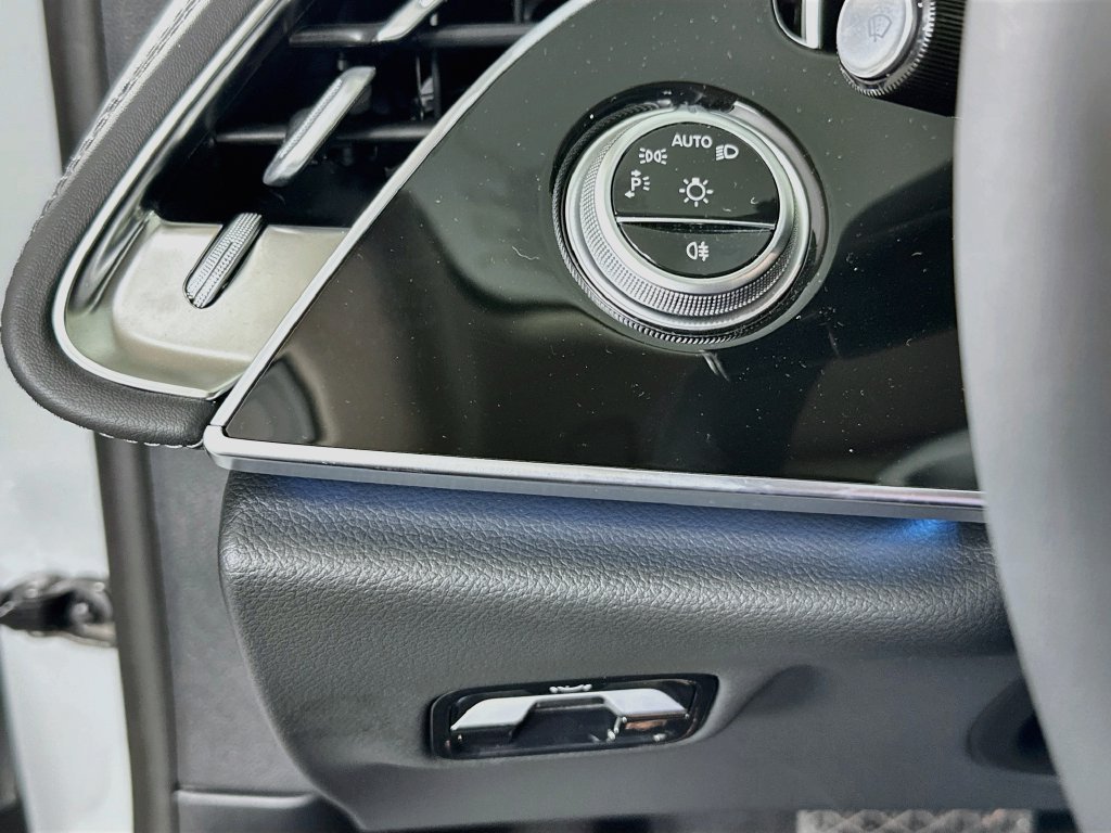 New 2027 MANUFAKTUR Alpine Grey Mercedes-Benz E 450 image 43
