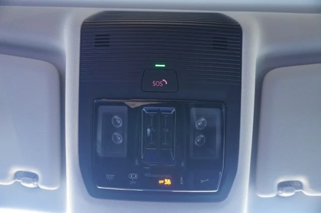 New 2027 Sandstone Volkswagen SE w/Technology image 39