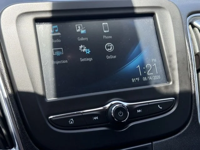 Used 2018 White Chevrolet LT image 15